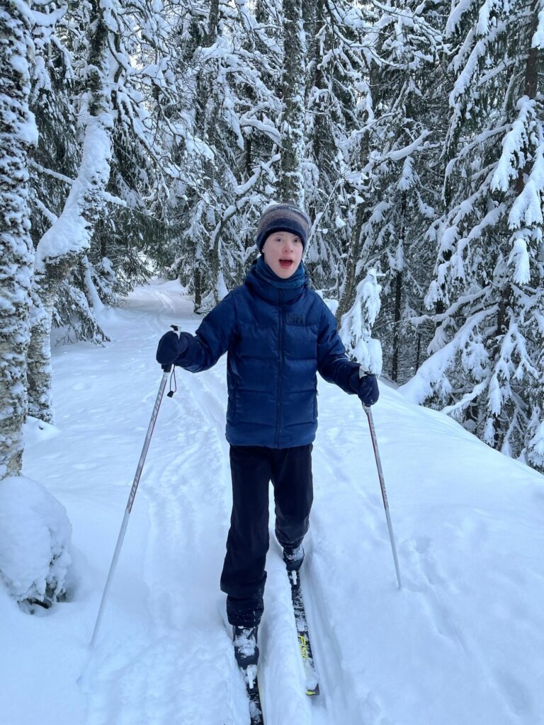 gutt går på ski