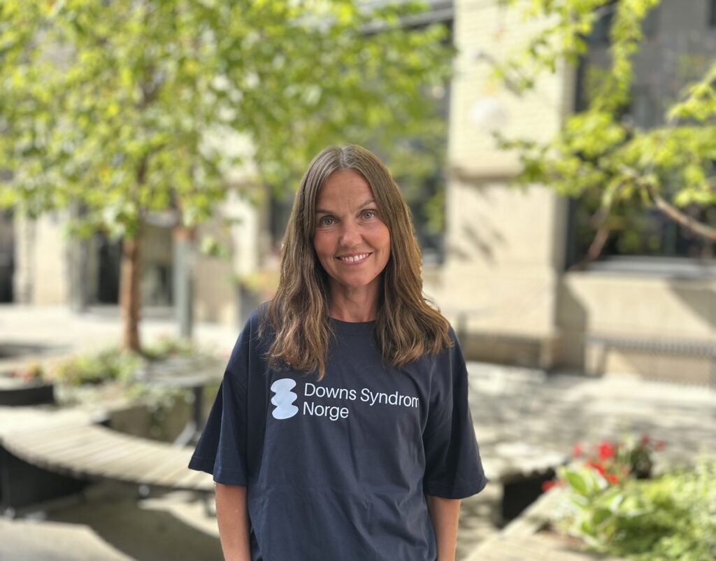 Ingrid Bronken Hauge som er ansatt i Downs Syndrom Norge sin administrasjon