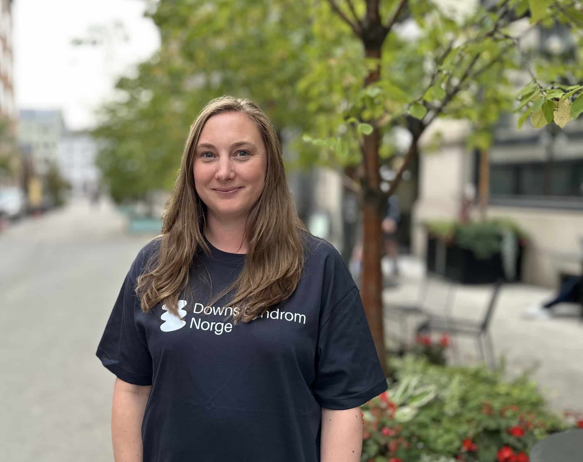 Cecilie Hertzberg som er ansatt i Downs Syndrom Norge sin administrasjon
